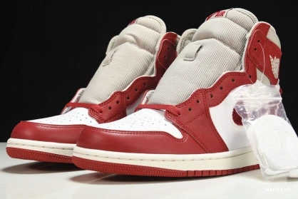 Chenille Jordan OG Newstalgia High 1 DJ4891-061 0810